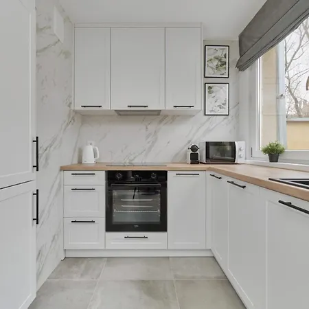 Zegadlowicza Riverside In By Renters Apartment *