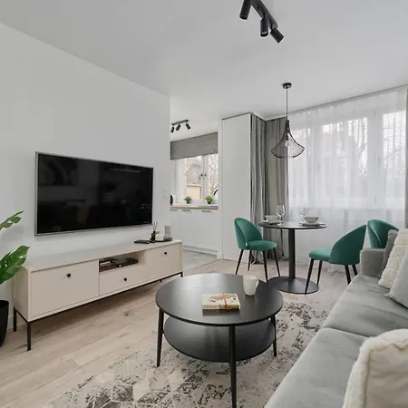 Lejlighed Zegadlowicza Riverside In By Renters